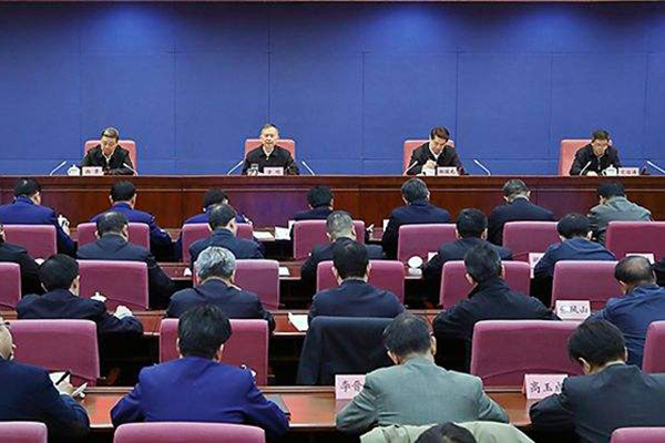 國務(wù)院安委辦、應(yīng)急管理部召開全國煤礦安 全生產(chǎn)工作緊急視頻會議強(qiáng)調(diào) 深刻吸取煤礦重大事故教訓(xùn) 舉一反三抓好風(fēng)險(xiǎn)防控 確保歲末年初安 全形勢穩(wěn)定